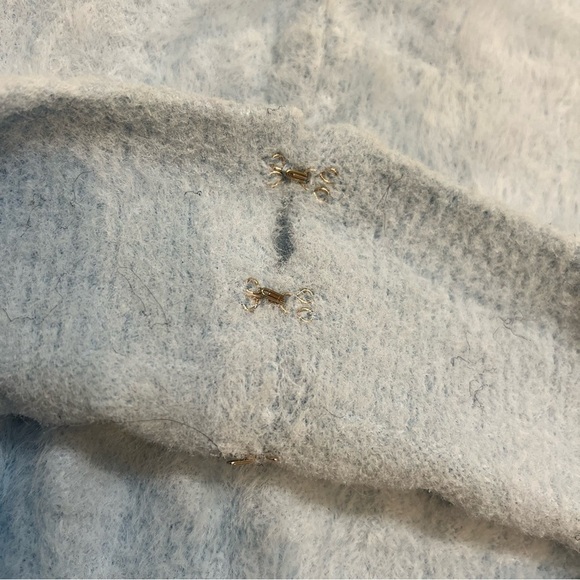 Forever 21 Fuzzy Crop Top V neck sweater cardigan knit, Size XL - Picture 7 of 10